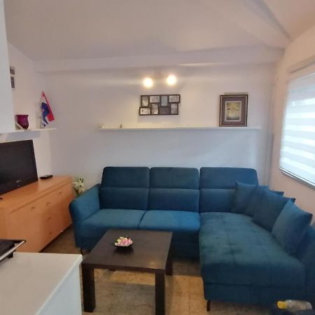 Appartement Apartman Valbandon à Fažana Extérieur photo